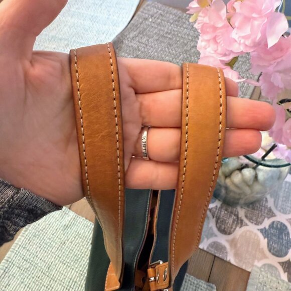 Dooney & Bourke Pebble Grain Tote – Black Leather with Red Lining | Excellent Co - Picture 11 of 16